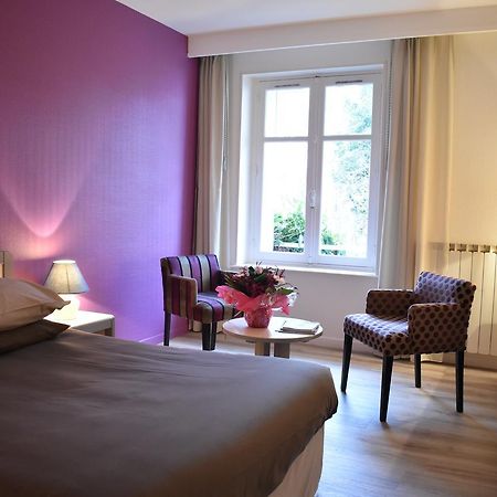 Logis Hotel Saint-Roch Pleumartin Ngoại thất bức ảnh