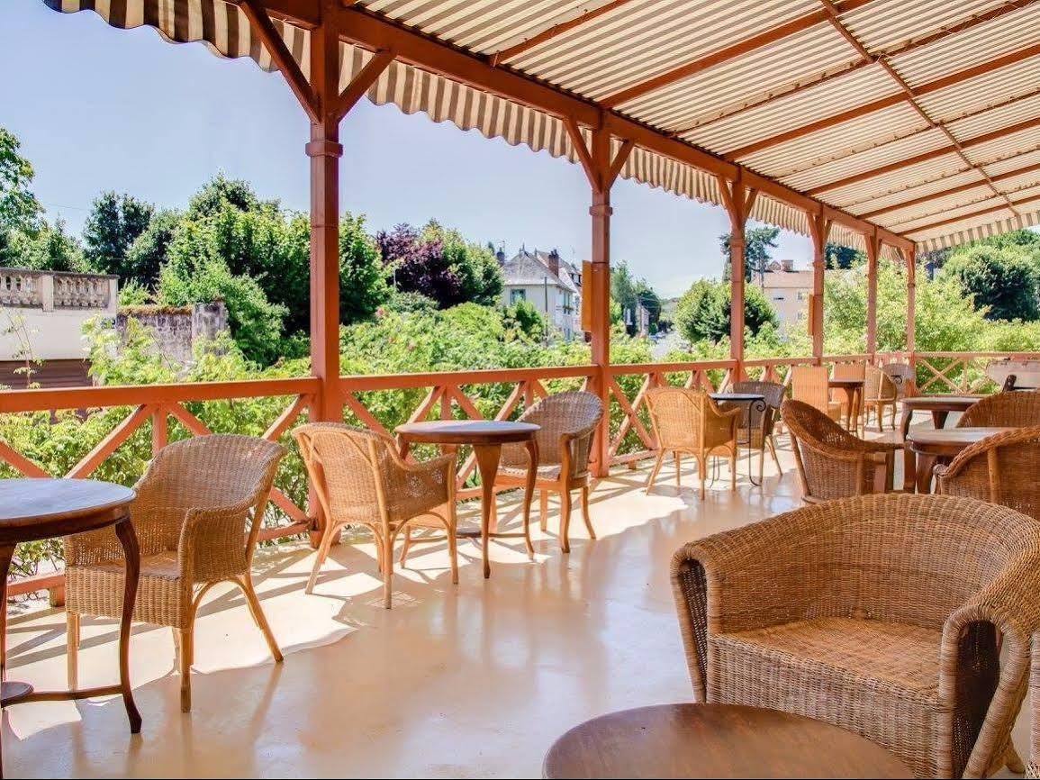 Logis Hotel Saint-Roch Pleumartin Ngoại thất bức ảnh