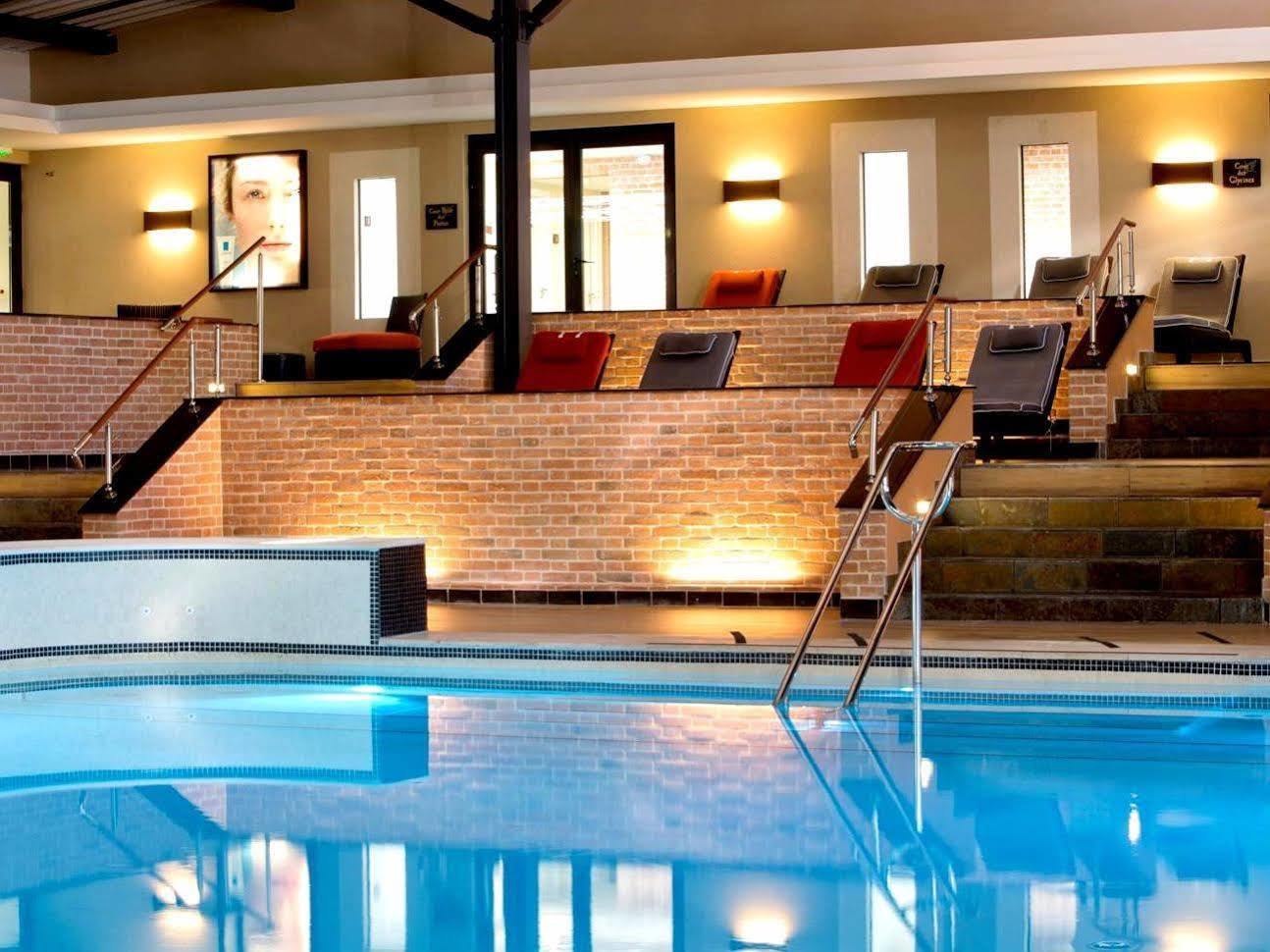 Logis Hotel Saint-Roch Pleumartin Ngoại thất bức ảnh